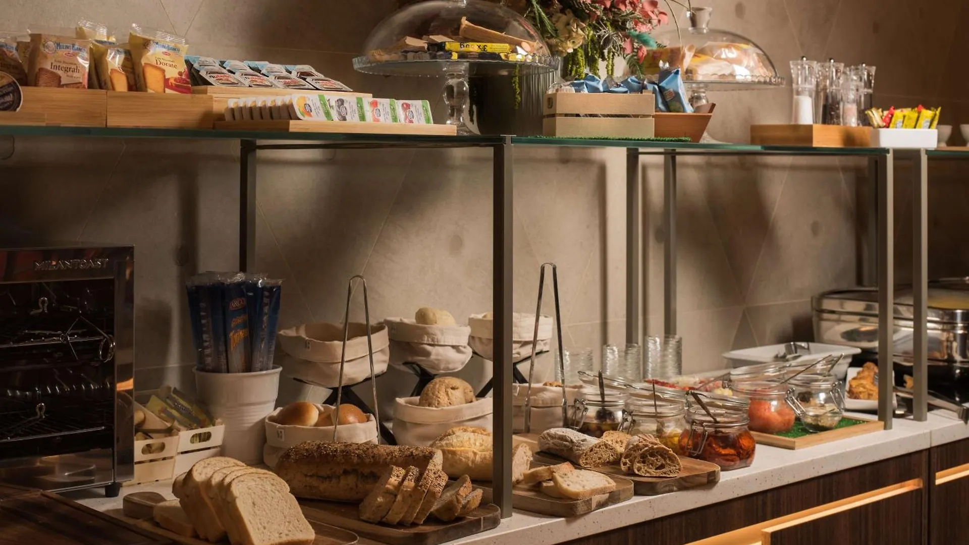 Nh Milano Corso Buenos Aires Hotel 4*, Milan